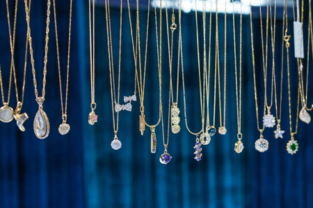 朱納加德 珠寶首飾零售中的美學(xué)時(shí)尚與素材魅力